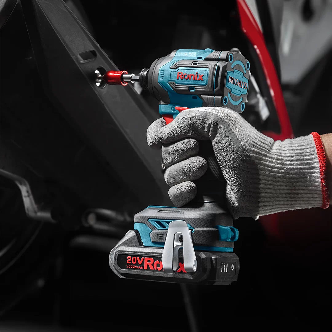 [8653] Cacciavite a impulsi cordless Brushless 20V 230N.m